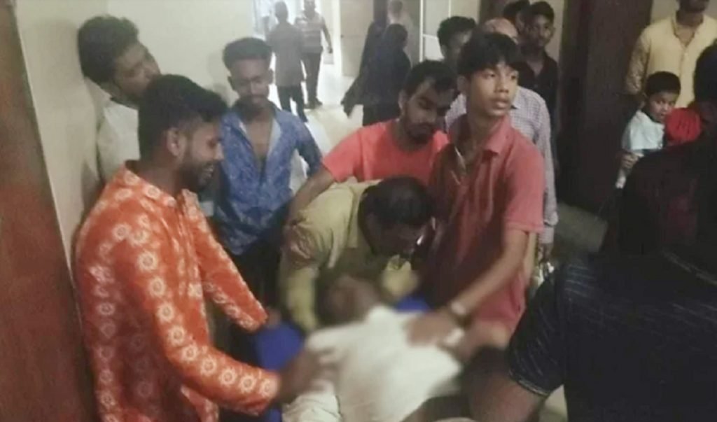 রথযাত্রায় বিদ্যুৎস্পৃষ্টে ৬ জনের মৃত্যু, আনন্দ রূপ নিলো বিষাদে 2 bagura 2 2