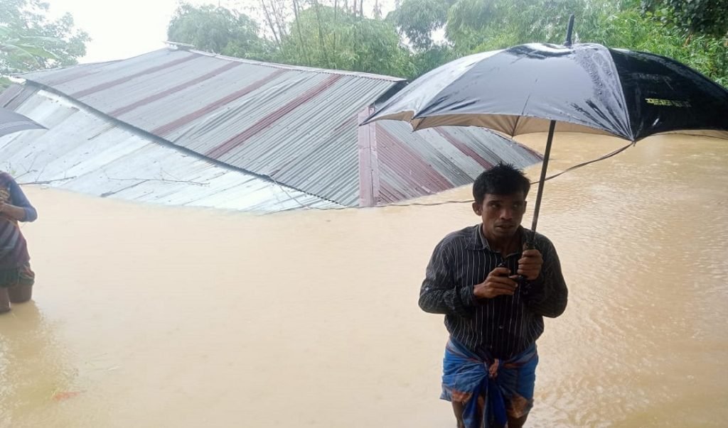 ছবিতে দেখুন বন্যার ভয়াবহতা 1 bangla times 1 5