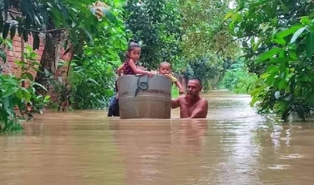 ছবিতে দেখুন বন্যার ভয়াবহতা 3 bangla times 3 1