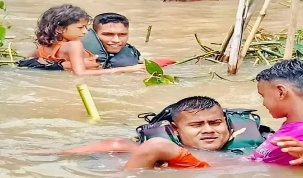 ছবিতে দেখুন বন্যার ভয়াবহতা 4 bangla times 4 2