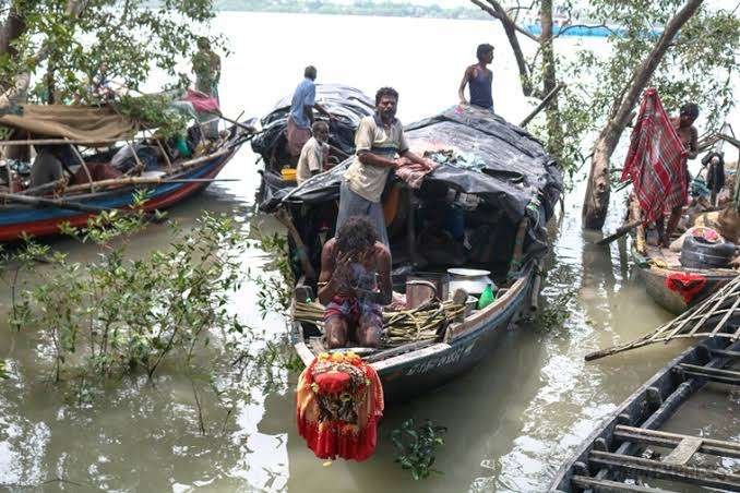 সুন্দরবনে আবারও বনদস্যুদের উত্থান, সক্রিয় ২০টি দস্যু বাহিনী 3 WhatsApp Image 2025 10 27 at 23.10.13